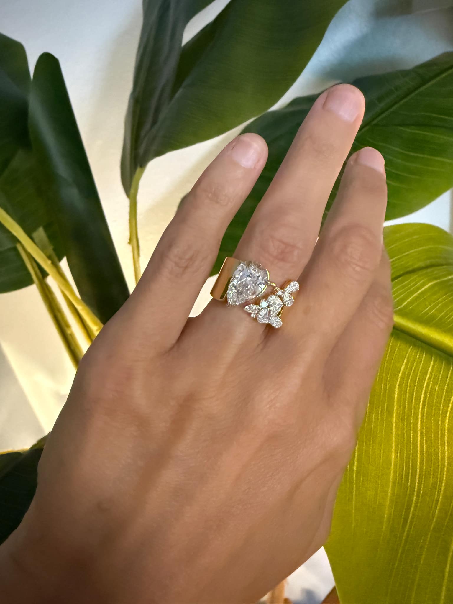 Pre Order : Lab Grown 3.69 TCW Pear Brilliant Cut Diamond Ring - Image 10