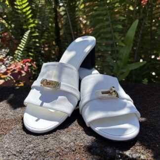 Hermès Blanc Gigi 50 Sandals