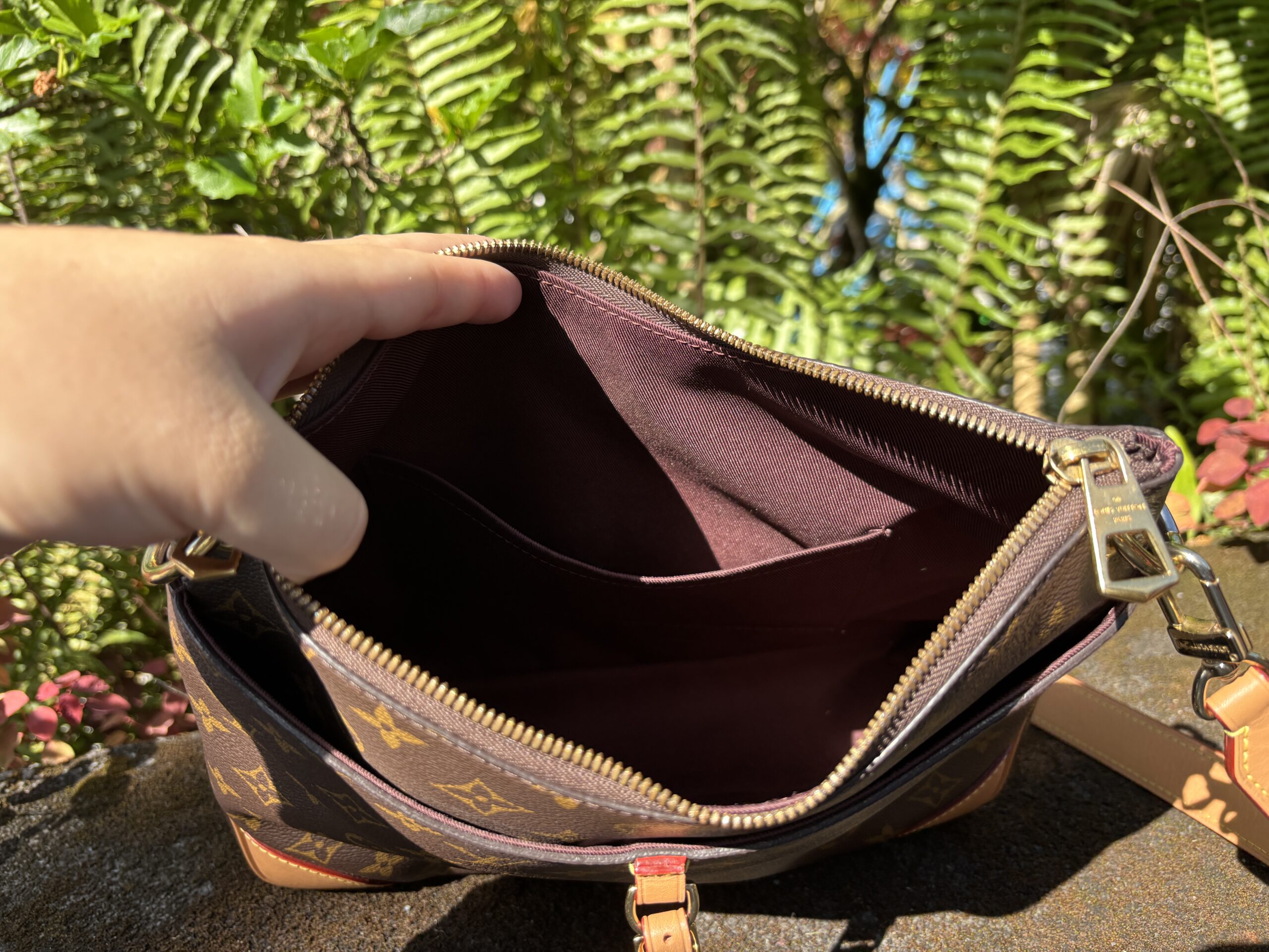 Louis Vuitton Monogram Odeon MM Crossbody - Image 14