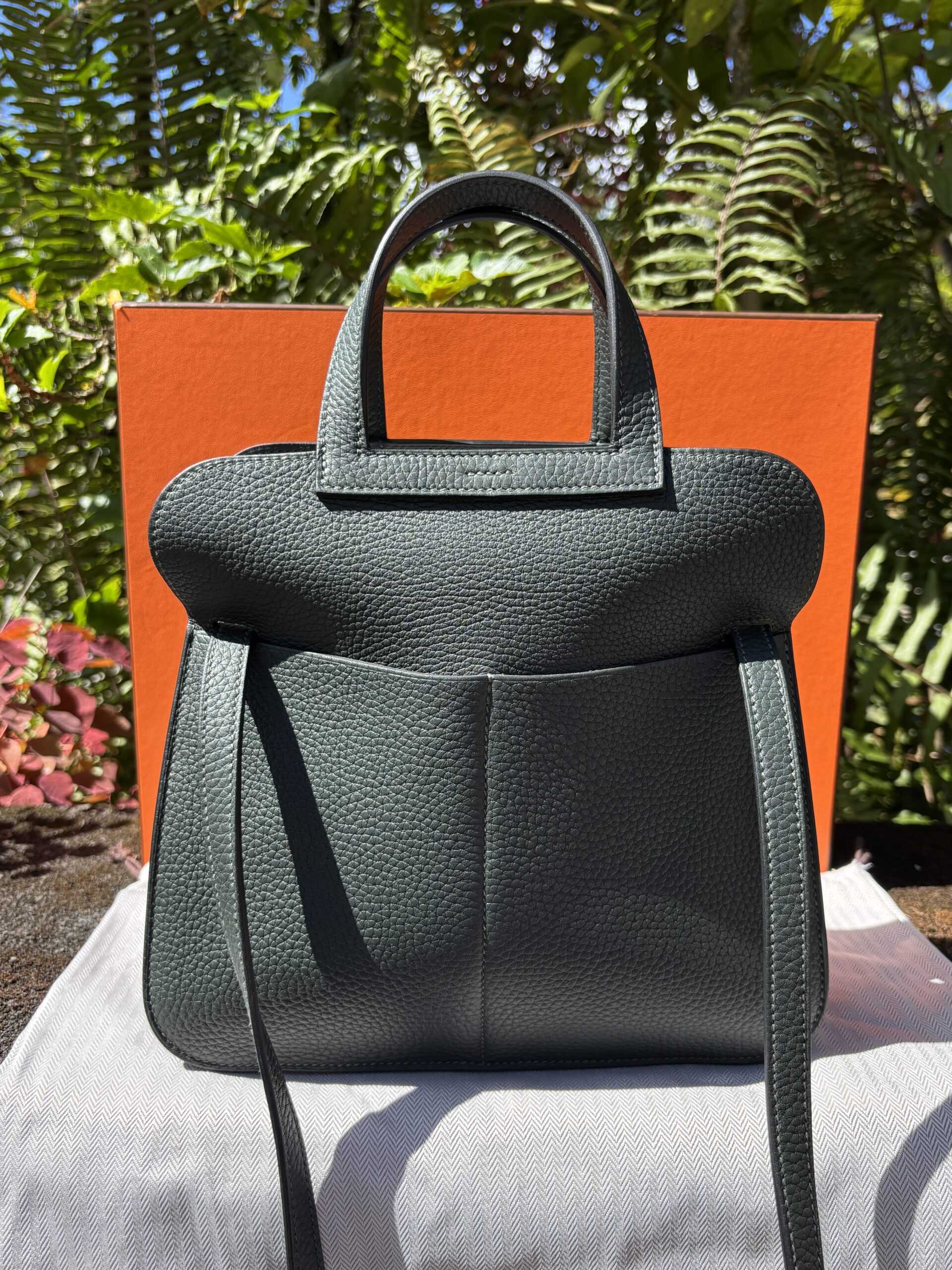 Hermès Vert Cypress Halzan 25 Crossbody - Image 3