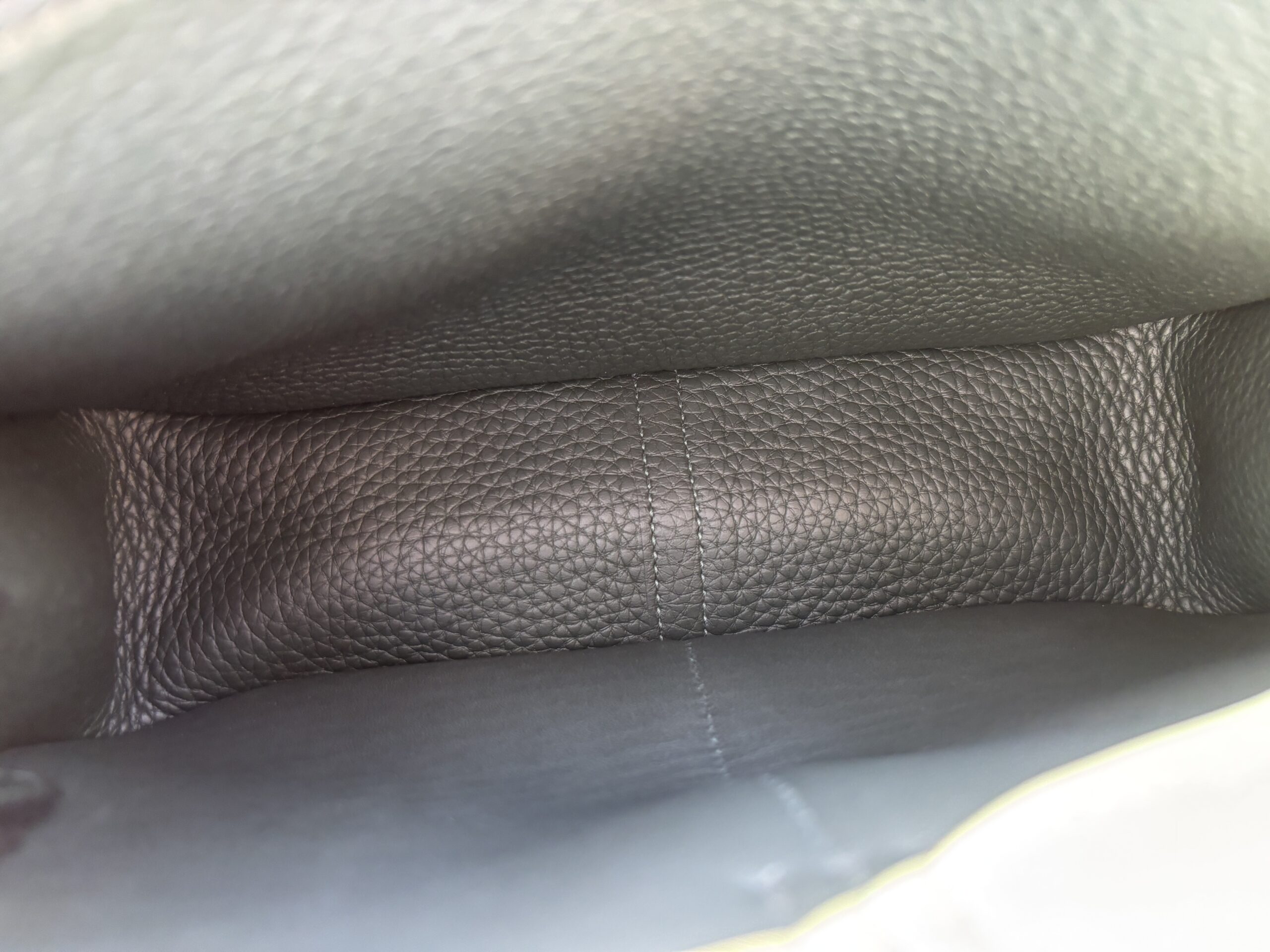 Hermès Vert Cypress Halzan 25 Crossbody - Image 9